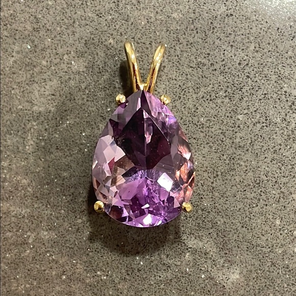 Vintage Abstract Pendant in 